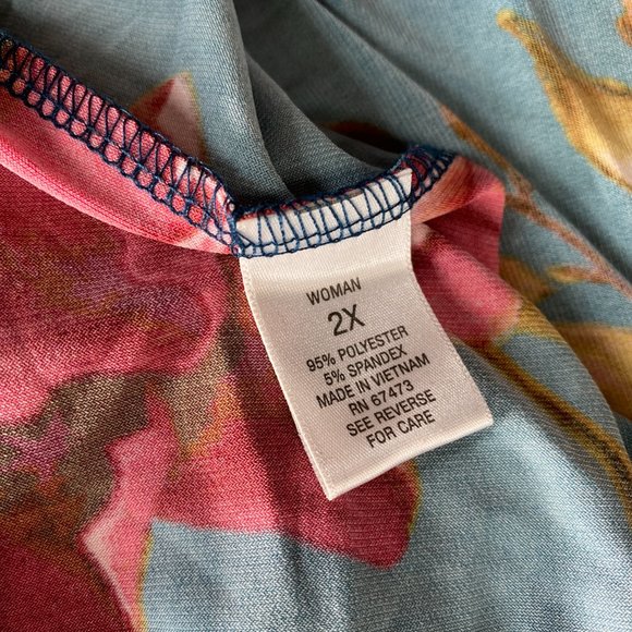 New 📌Roz & Ali  Beautiful Floral Design Dress with Bell Sleeves - Picture 12 of 13